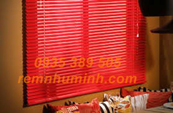 Rèm nhôm giá rẻ tại Đà Nẵng - màu đỏ mã ST15