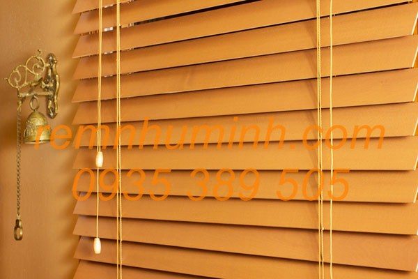 Rèm gỗ giá rẻ tại Đà nẵng - màu vàng mã GS 004