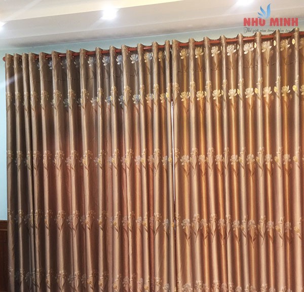 Rèm vải hoa văn màu nâu tại Đà Nẵng - Rèm vải hoa tuylip