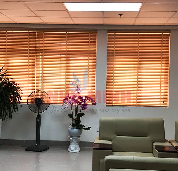 Rèm gỗ văn phòng tại Đà Nẵng - Thi công rèm gỗ tự nhiên