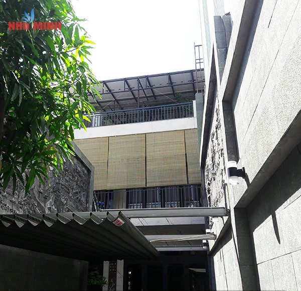 Rèm trúc che nắng lắp ban công Đà Nẵng - Mành trúc sơn bóng nan 0.5cm.