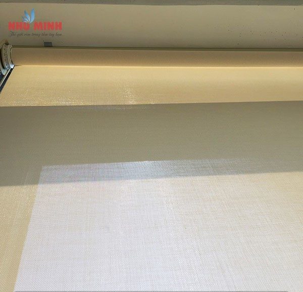 Rèm cuốn lưới giá rẻ tại Đà Nẵng - Mẫu rèm cuốn lưới màu kem mã NM013