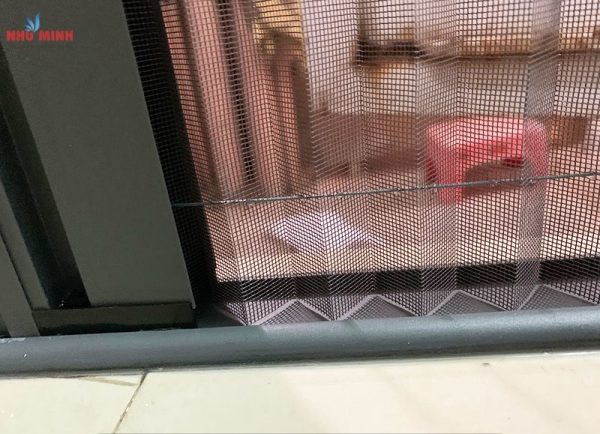 Cửa lưới chống muỗi hệ xếp cửa đi khung nhôm màu ghi