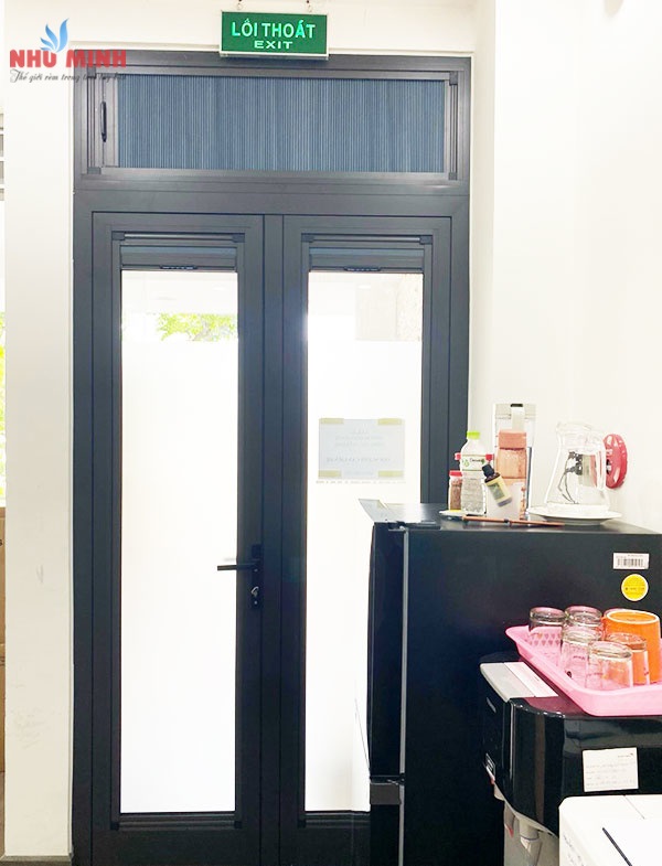 Rèm tổ ong lắp lên kính tại Đà Nẵng - Giải pháp chống nắng, chống nóng tốt nhất hiện nay.