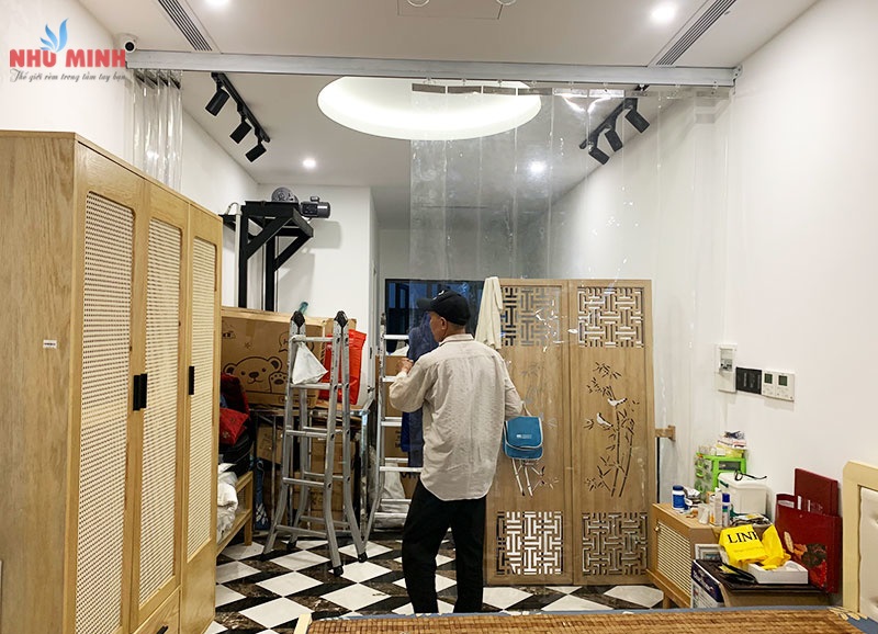 Màn nhựa pvc ngăn lạnh xếp gấp liền tấm tại Đà Nẵng - Mẫu rèm nhựa dày 1.5li, trắng trong