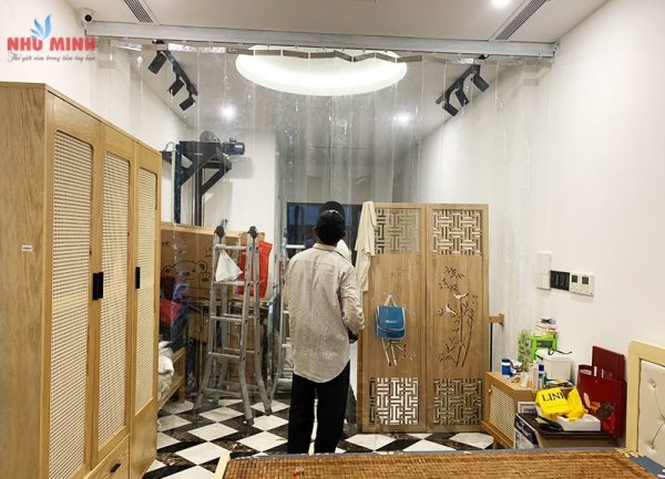 Màn nhựa pvc ngăn lạnh xếp gấp liền tấm tại Đà Nẵng - Mẫu rèm nhựa dày 1.5li, trắng trong