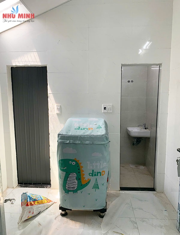 Cửa xếp lá nhôm cao cấp tại Đà Nẵng - Mẫu cửa xếp lá nhôm màu ghi phù hợp cho mọi không gian