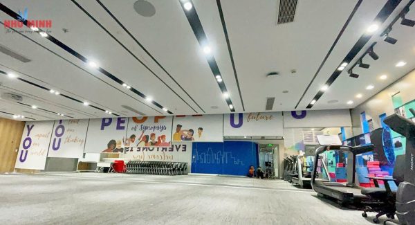 Rèm cuốn tự động in quảng cáo theo yêu cầu tại Đà Nẵng - In trên phông nền trắng, động cơ Auto Roll Basic