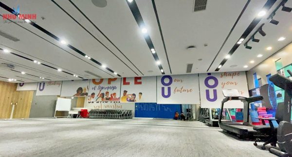 Rèm cuốn tự động in quảng cáo theo yêu cầu tại Đà Nẵng - In trên phông nền trắng, động cơ Auto Roll Basic