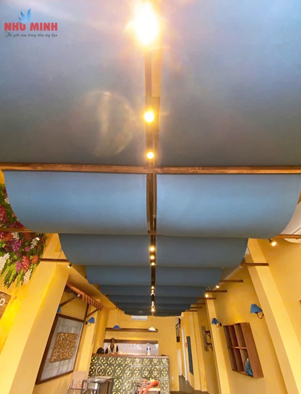 Rèm che, trang trí trần nhà chất liệu vải linen tại Đà Nẵng.