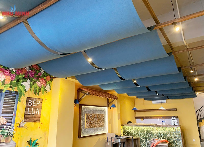 Rèm che, trang trí trần nhà chất liệu vải linen tại Đà Nẵng.