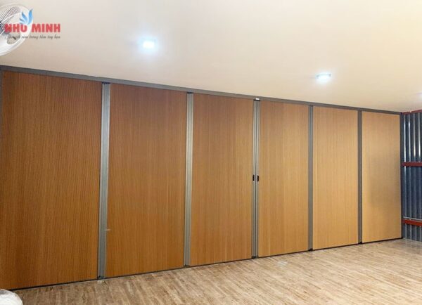 Vách ngăn phòng rèm tổ ong tại Đà Nẵng - Hệ ghép cánh xếp xích cao cấp lắp những vị trí rộng.