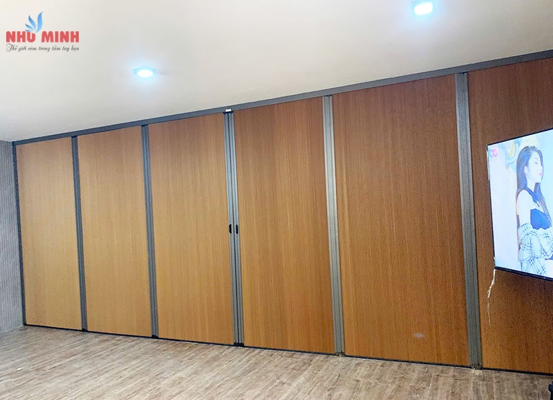 Vách ngăn phòng rèm tổ ong tại Đà Nẵng - Hệ ghép cánh xếp xích cao cấp lắp những vị trí rộng.