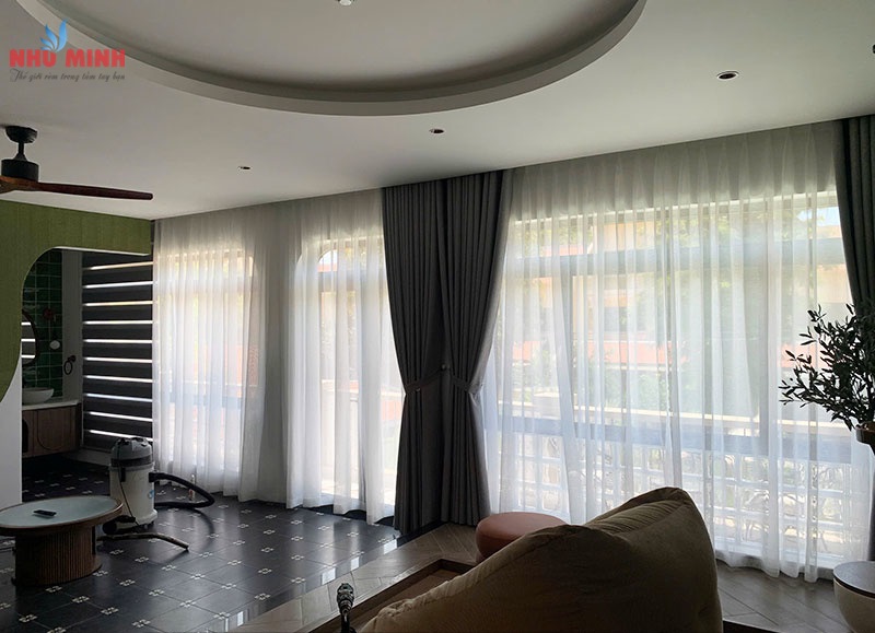 Như Minh thi công rèm vải 2 lớp chống nắng tuyệt đối tại villa ở Hội An