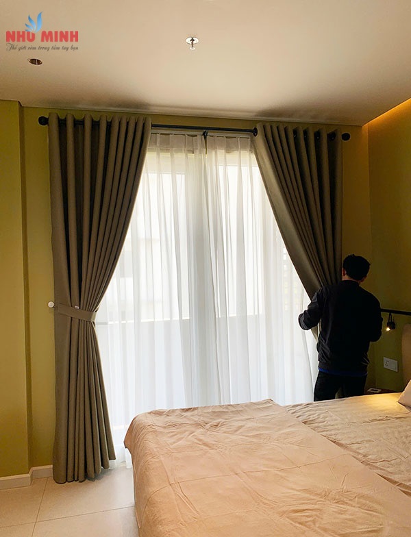 Rèm vải 2 lớp lắp căn hộ tại Đà Nẵng - Mẫu rèm vải màu ghi mã NM18