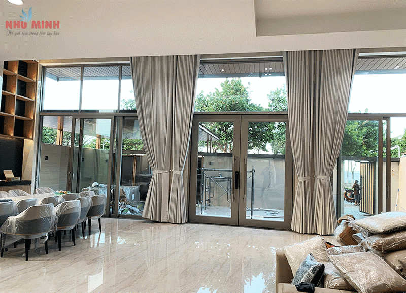 Rèm vải lắp cửa thông tầng tại Đà Nẵng - Các mẫu rèm vải dành cho cửa thông tầng.