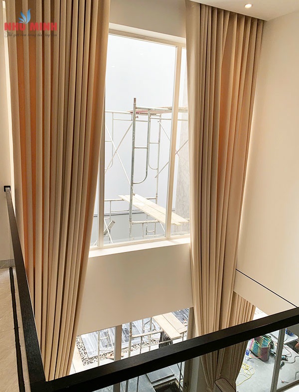 Rèm vải lắp cửa thông tầng tại Đà Nẵng - Các mẫu rèm vải dành cho cửa thông tầng.