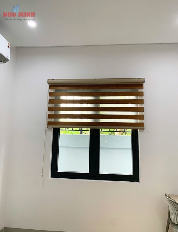 Rèm cầu vồng lắp cửa sổ tại Đà nẵng - Mẫu màu nâu mã PU783