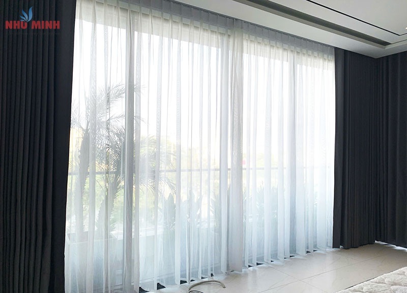 Như Minh thi công rèm vải cao cấp cản sáng cho ngôi nhà đẹp 4 tầng ở Ngũ Hành Sơn.