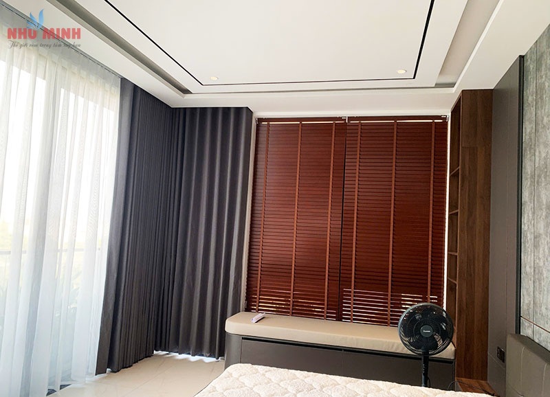 Như Minh thi công rèm vải cao cấp cản sáng cho ngôi nhà đẹp 4 tầng ở Ngũ Hành Sơn.