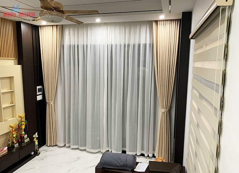 Rèm vải đẹp lắp phòng khách tại Đà Nẵng - Mẫu rèm vải 2 lớp màu kem mã NM244-10