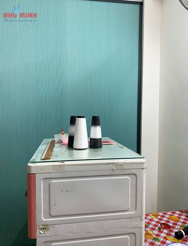 Rèm kéo tổ ong tại Đà Nẵng - Mẫu rèm tổ ong màu xanh ngọc mã NM007