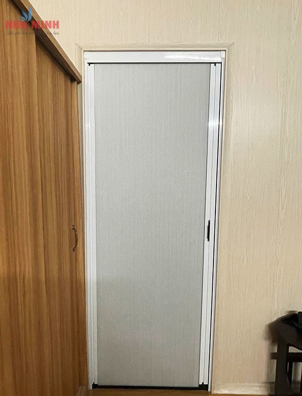 Rèm tổ ong lắp cửa phòng ngủ, phòng tắm tại Đà Nẵng - Ưu điểm xếp gọn, tiết kiệm không gian.